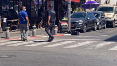  فيديو: اغلاق شارع عوليتسيون بمنطقة سوق العتق بيافا لمعالجة جسم مشبوه 